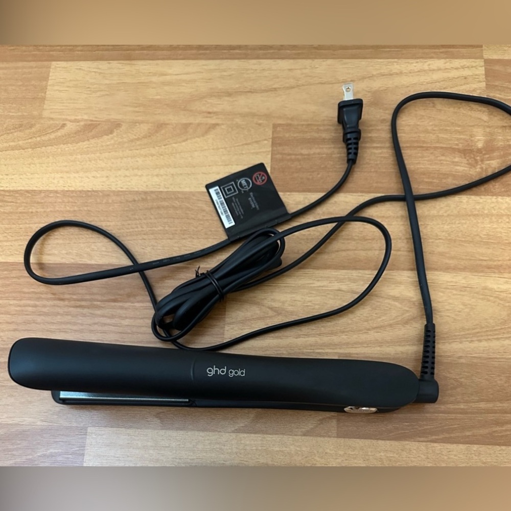GHD Gold Styler 1” Flat Iron